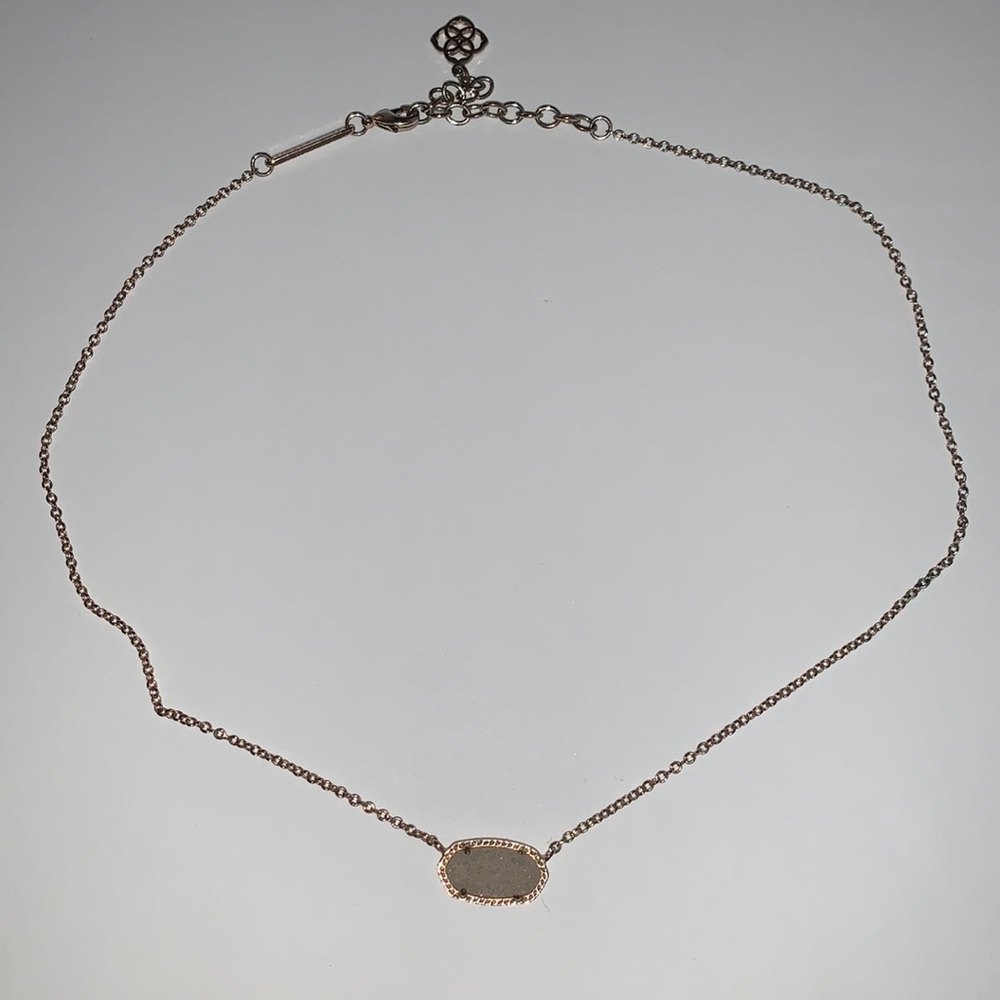 Kendra Scott necklace